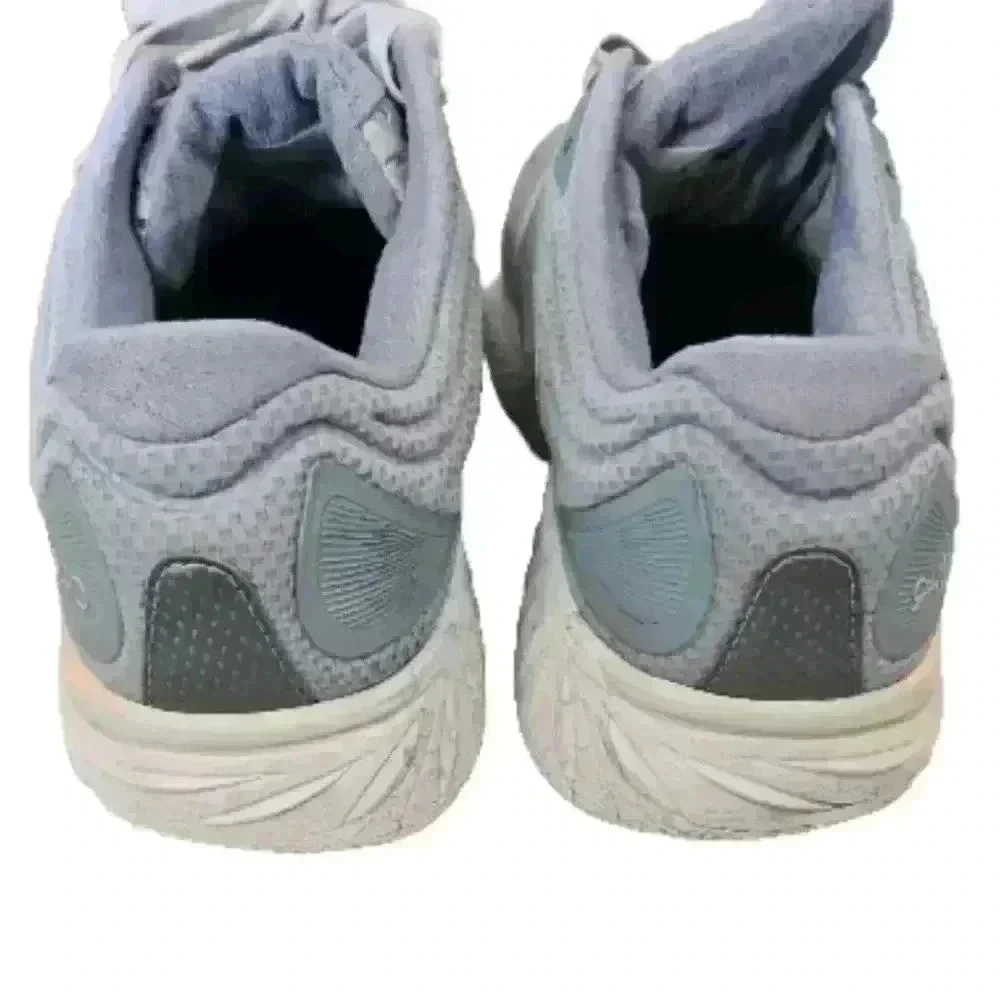 New Balance Women's 940 V4 Running Shoe 10.5